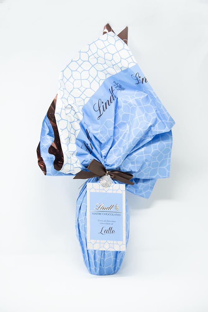 Lindt Uovo Pasqua finissimo cioccolato latte