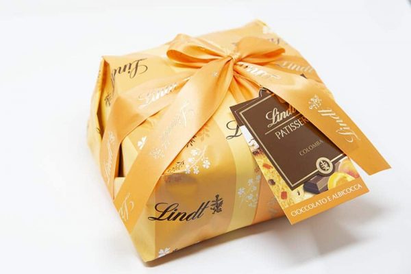 Lindt colomba patisserie albicocca e cioccolato al latte genova 2